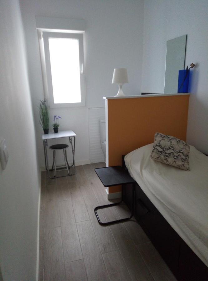Alquilo Habitación individual con aseo privado solo Chicas, only girls Valencia Exterior foto